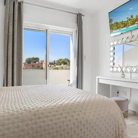 La Vida Ref #111 Villa Marbella